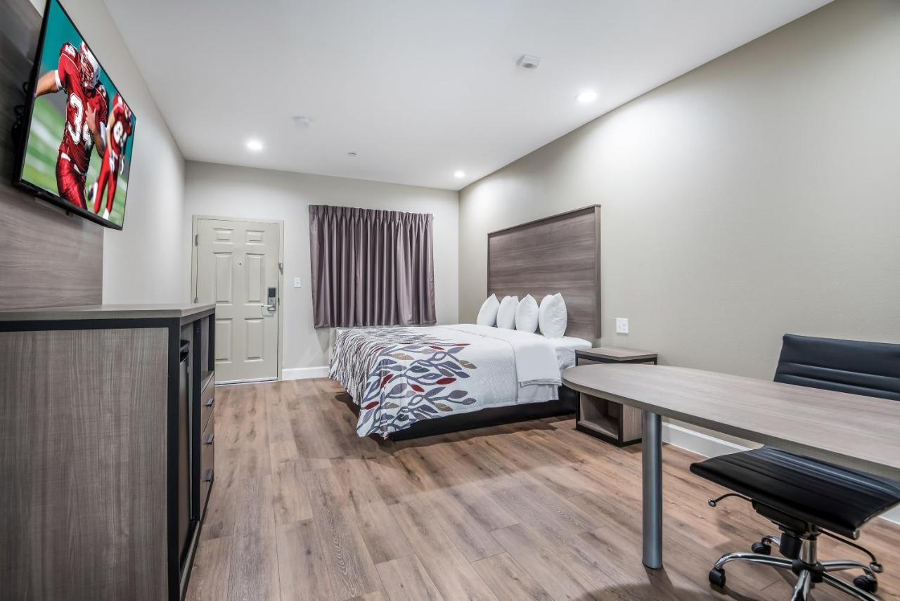 Red Roof Inn باي تاون المظهر الخارجي الصورة