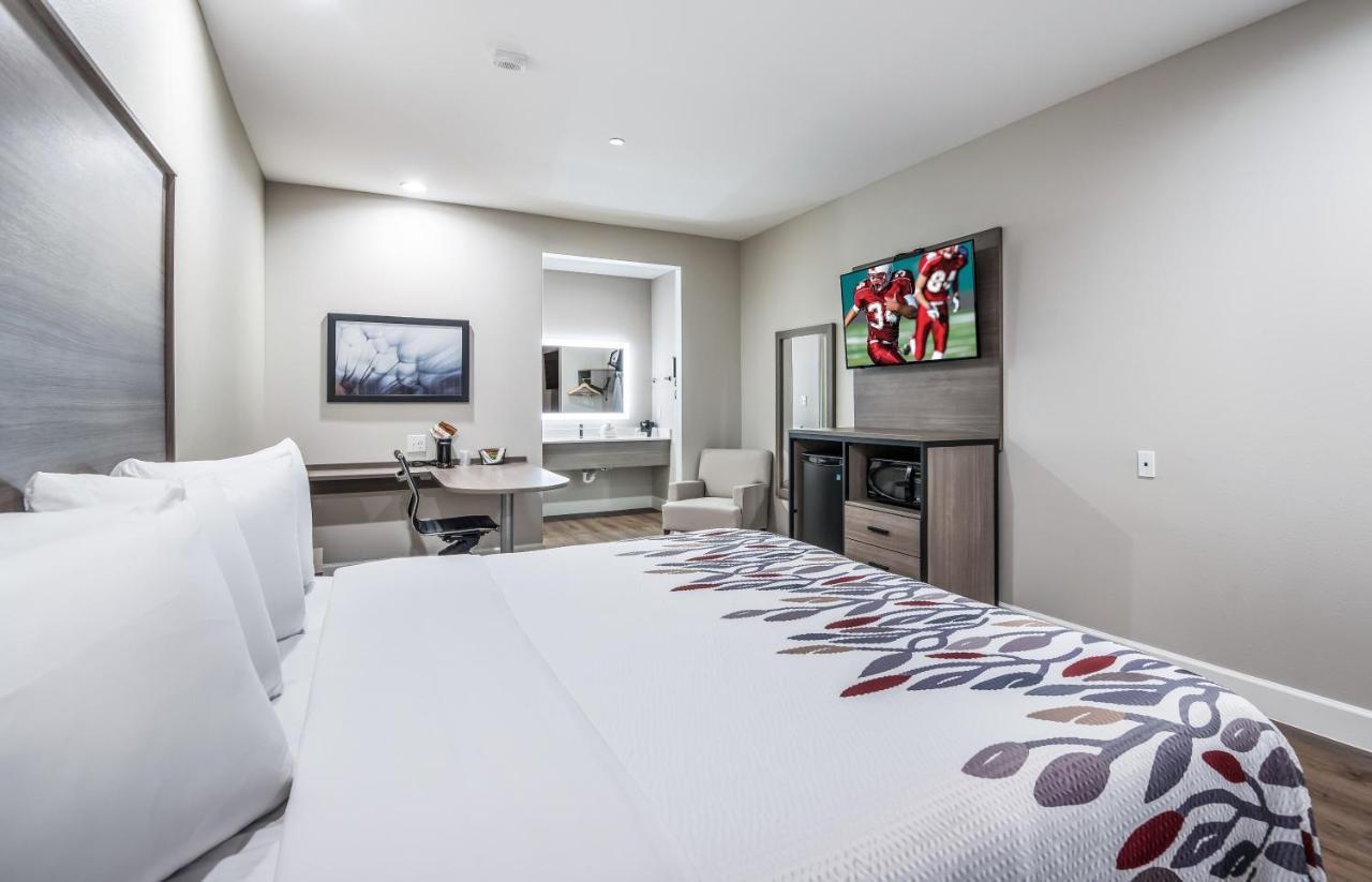 Red Roof Inn باي تاون المظهر الخارجي الصورة