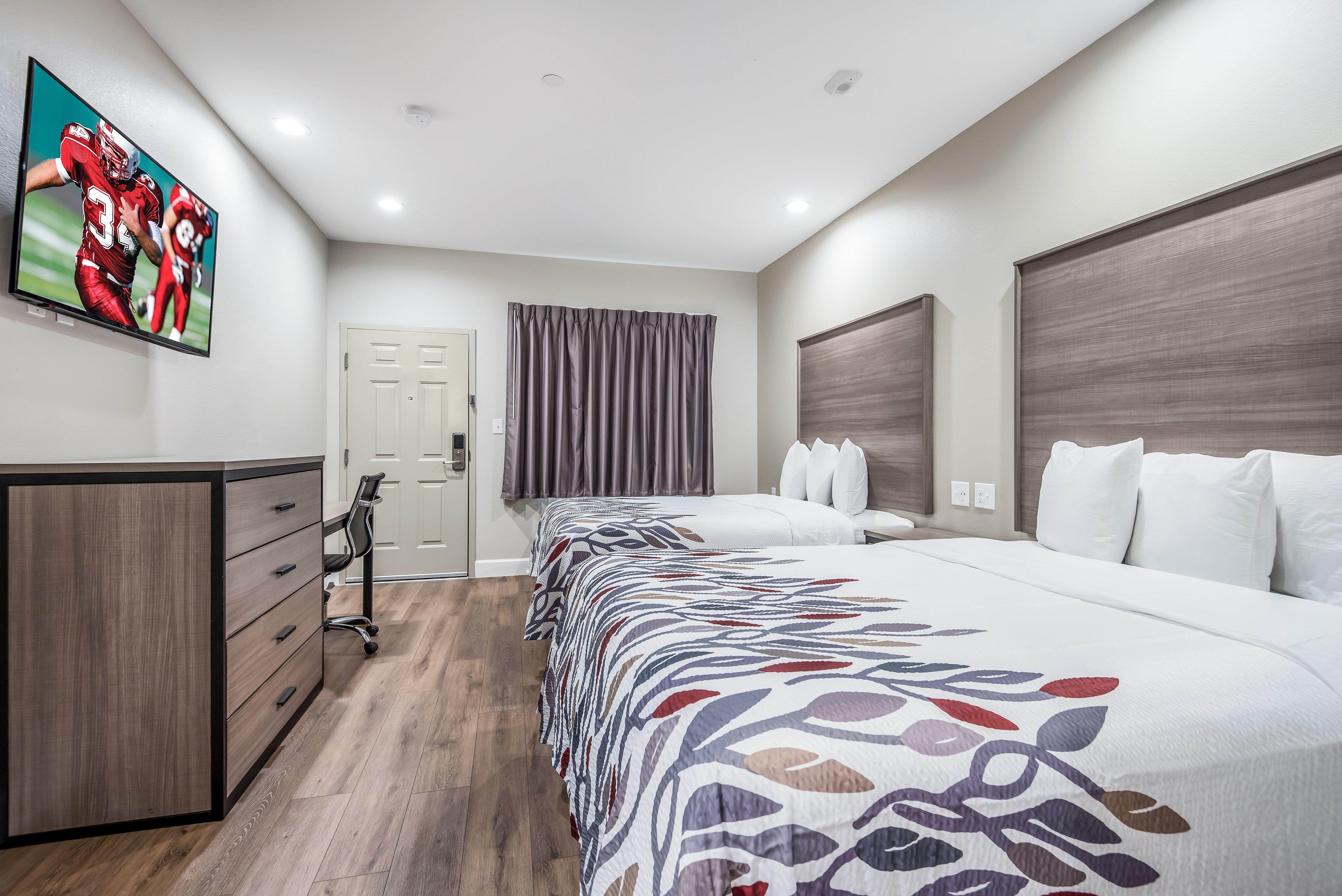 Red Roof Inn باي تاون المظهر الخارجي الصورة